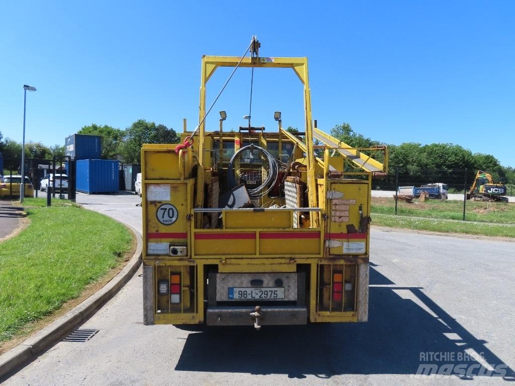 Unimog U 140 شاحنات أخرى