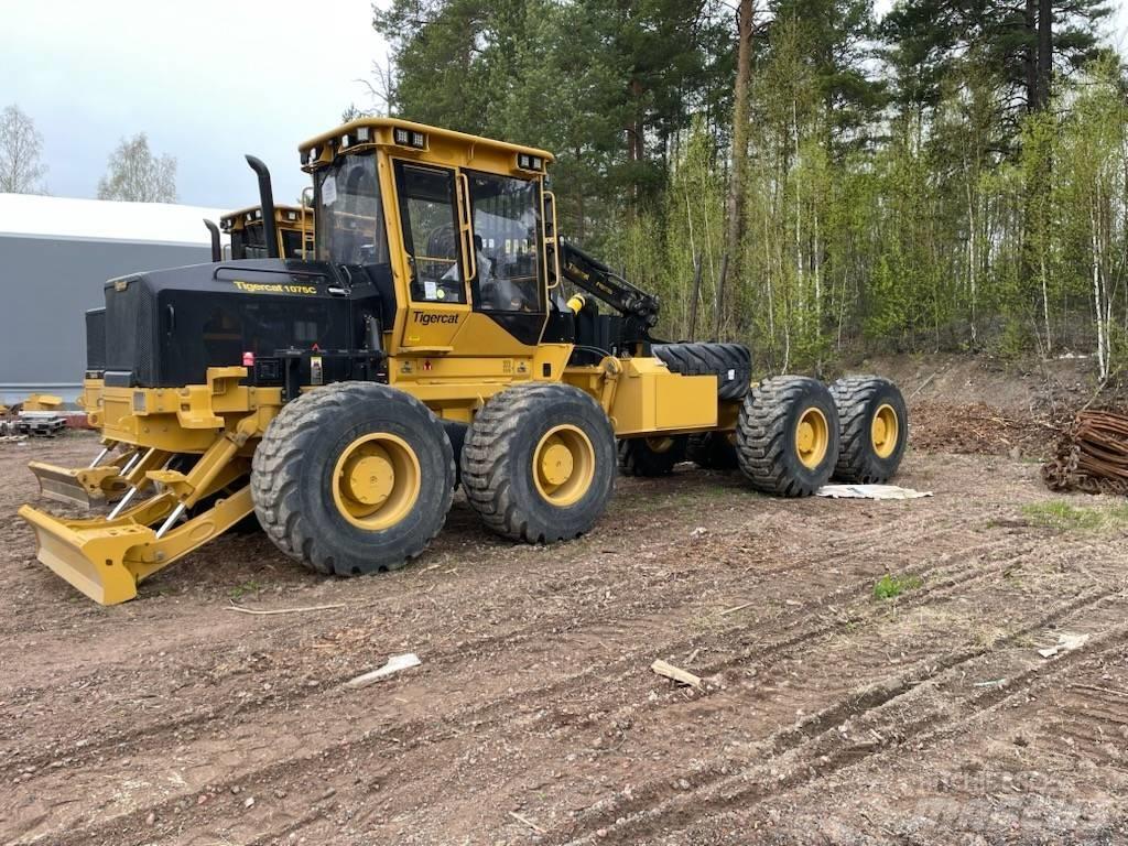 Tigercat 1075C شاحنات