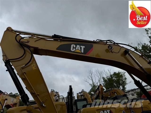 CAT 320 D2 L حفارات زحافة