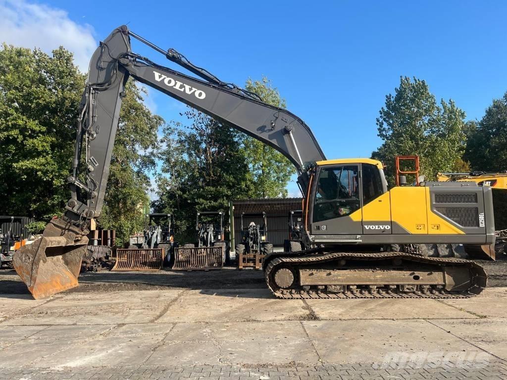 Volvo EC 250 EL حفارات زحافة