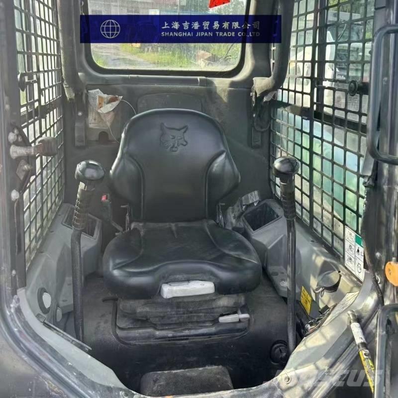 Bobcat S 550 لوادر انزلاقية التوجيه