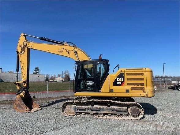 CAT 320 حفارات زحافة