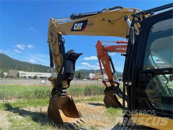 CAT 320 حفارات زحافة