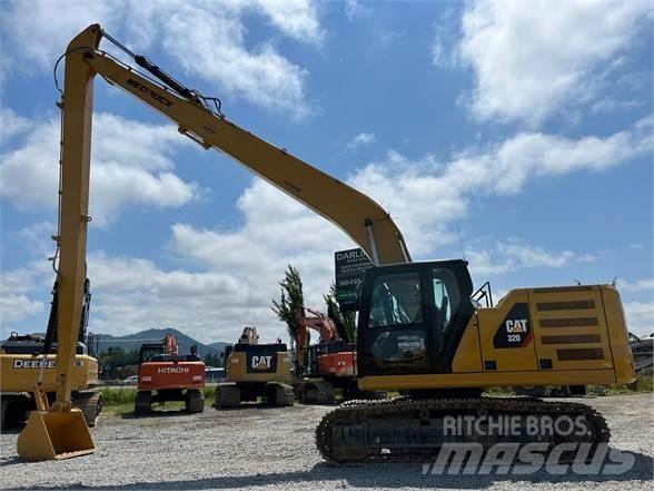 CAT 320 حفارات زحافة