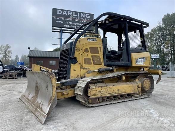 CAT D3K2 XL بلدوزرات مجنزرة