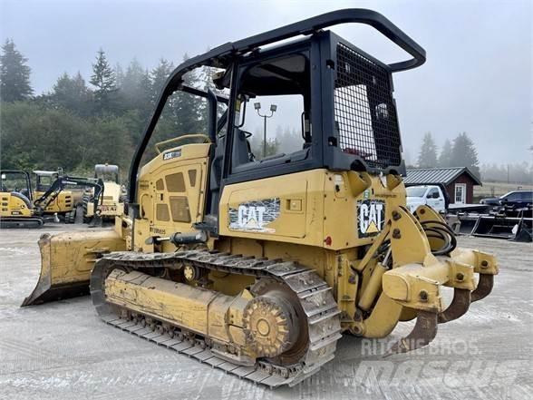 CAT D3K2 XL بلدوزرات مجنزرة