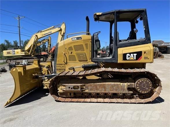 CAT D5K2 LGP بلدوزرات مجنزرة