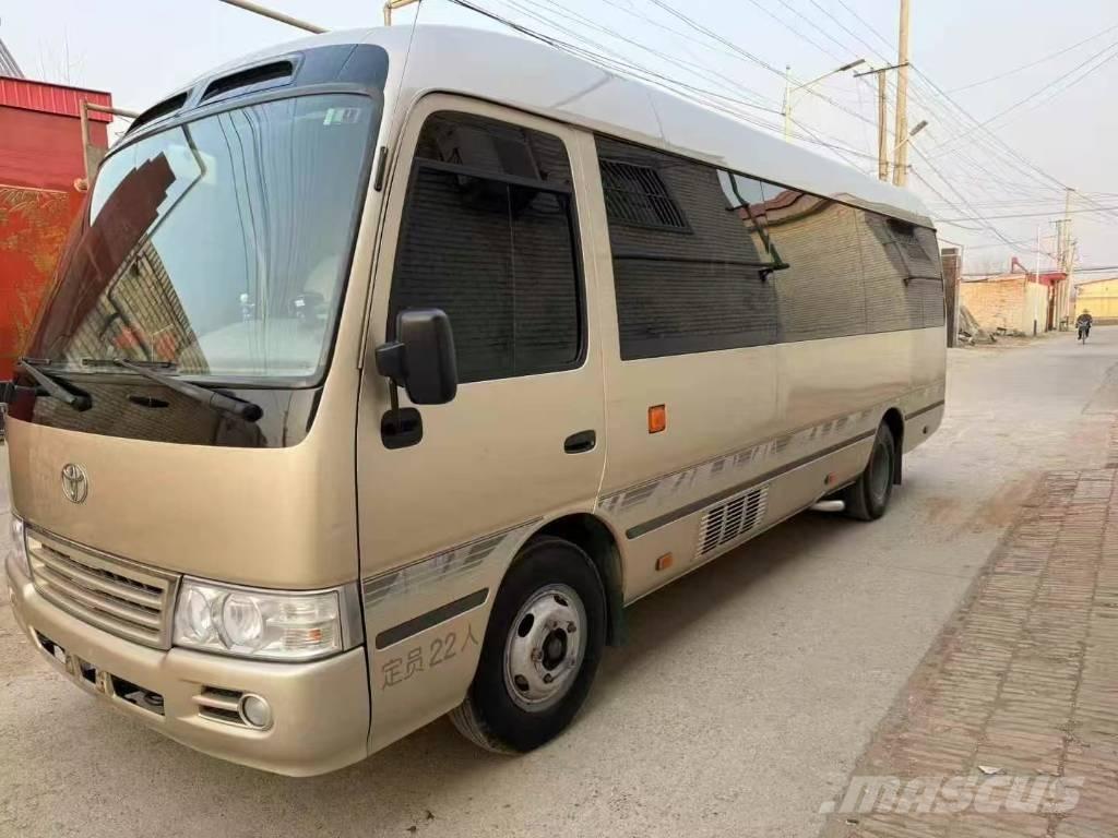Toyota Coaster Bus حافلة صغيرة