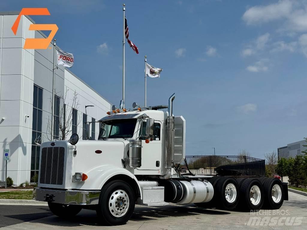 Peterbilt 367 وحدات الجر