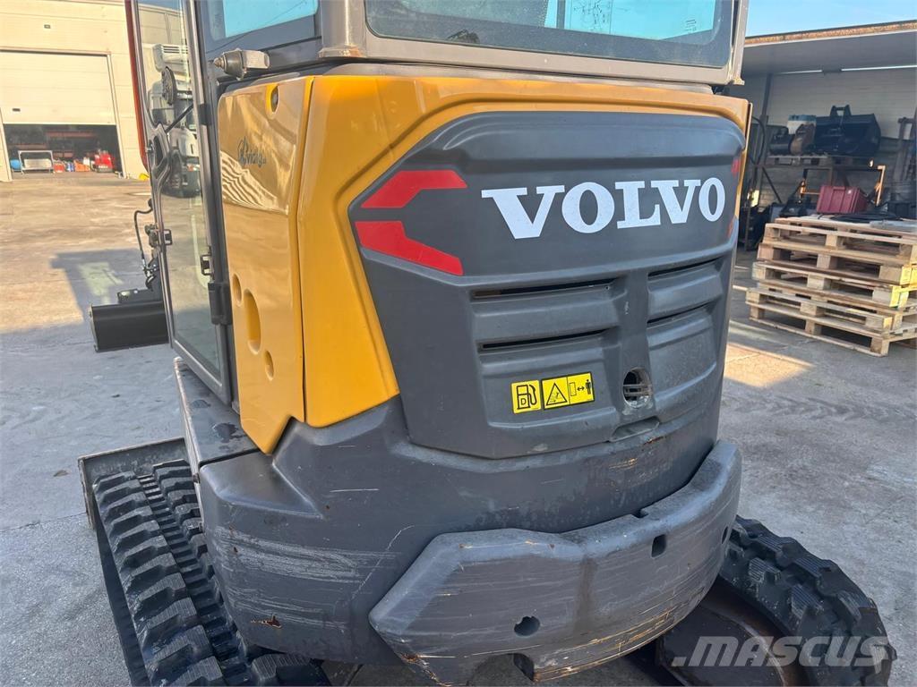 Volvo ECR 25 D معدات البناء - غير ذلك