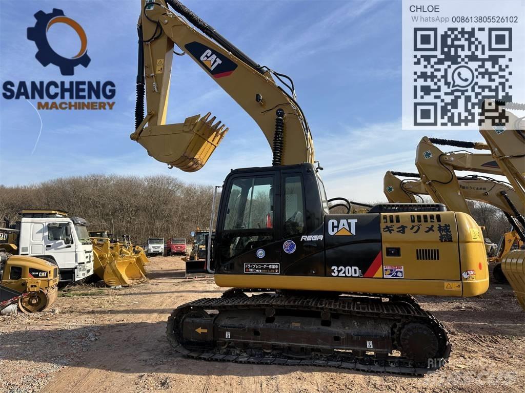 CAT 320 D حفارات زحافة
