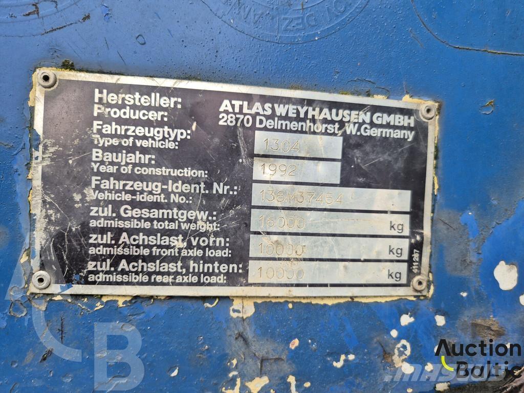 Atlas 1304 حفارات بعجل