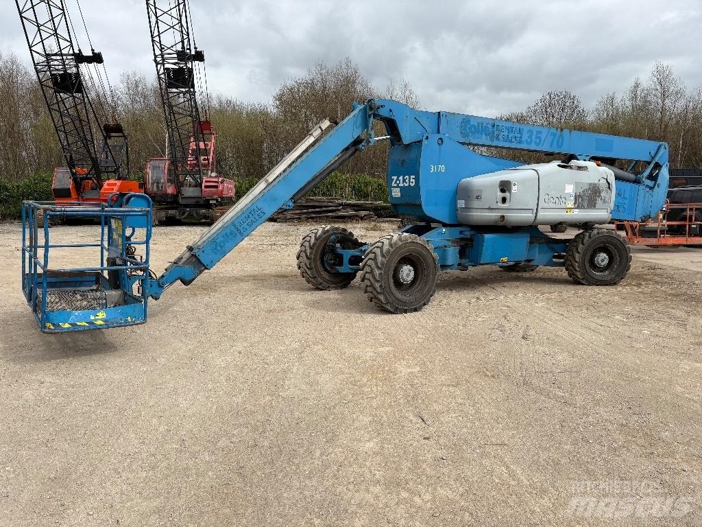 Genie ZX 135/70 رافعات سلة مفصلية