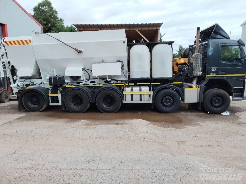 Volvo FM 10 شاحنات خرسانة