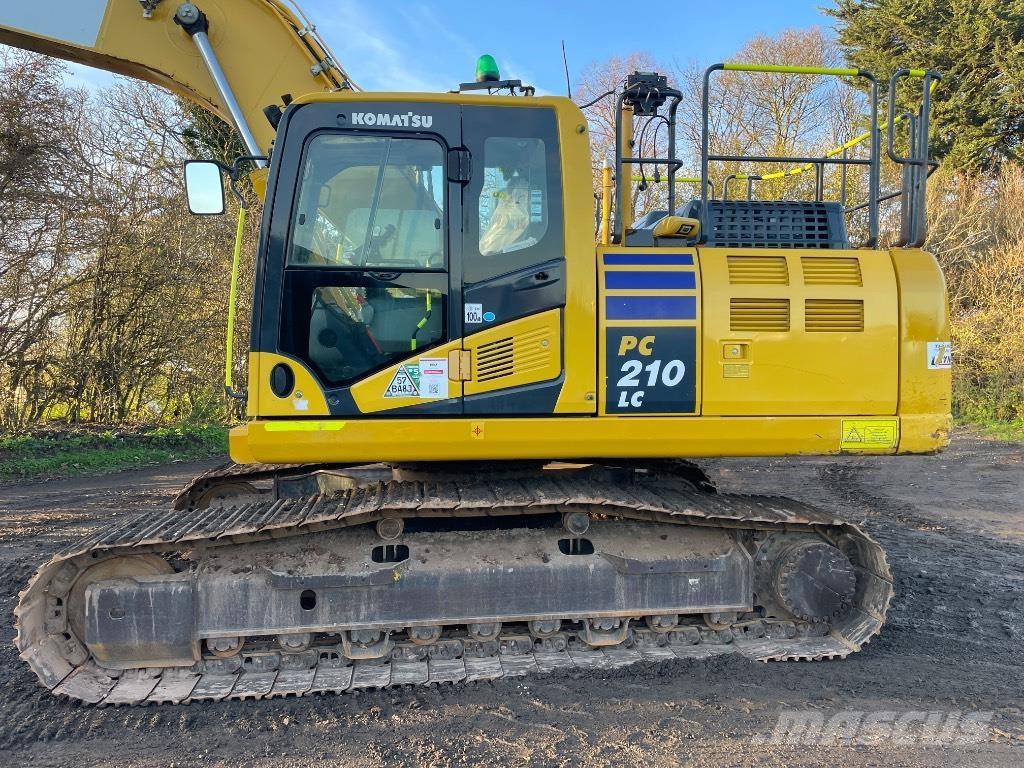 Komatsu PC 210 LC-11 حفارات زحافة