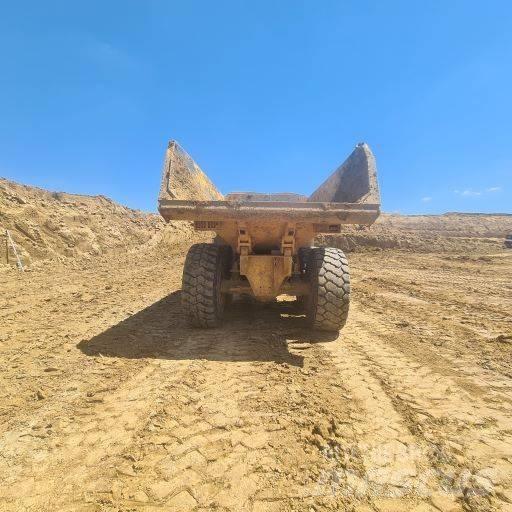 Volvo A 30 E عربات نقل قلابة للمواقع