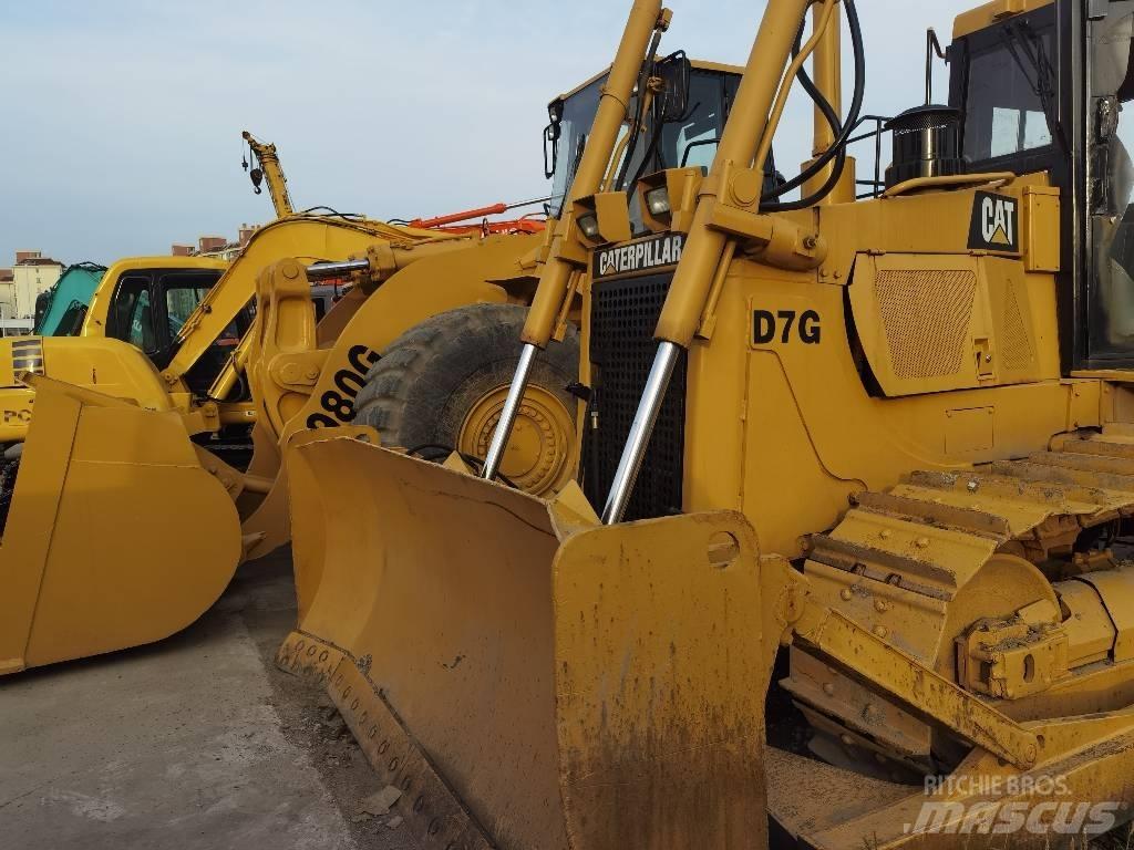 CAT D 7 G معدات تمهيد الطرق