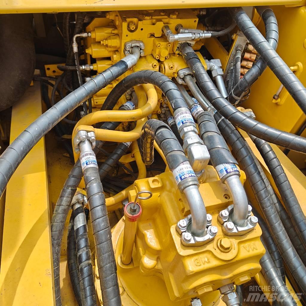 Komatsu 350-7 حفارات زحافة