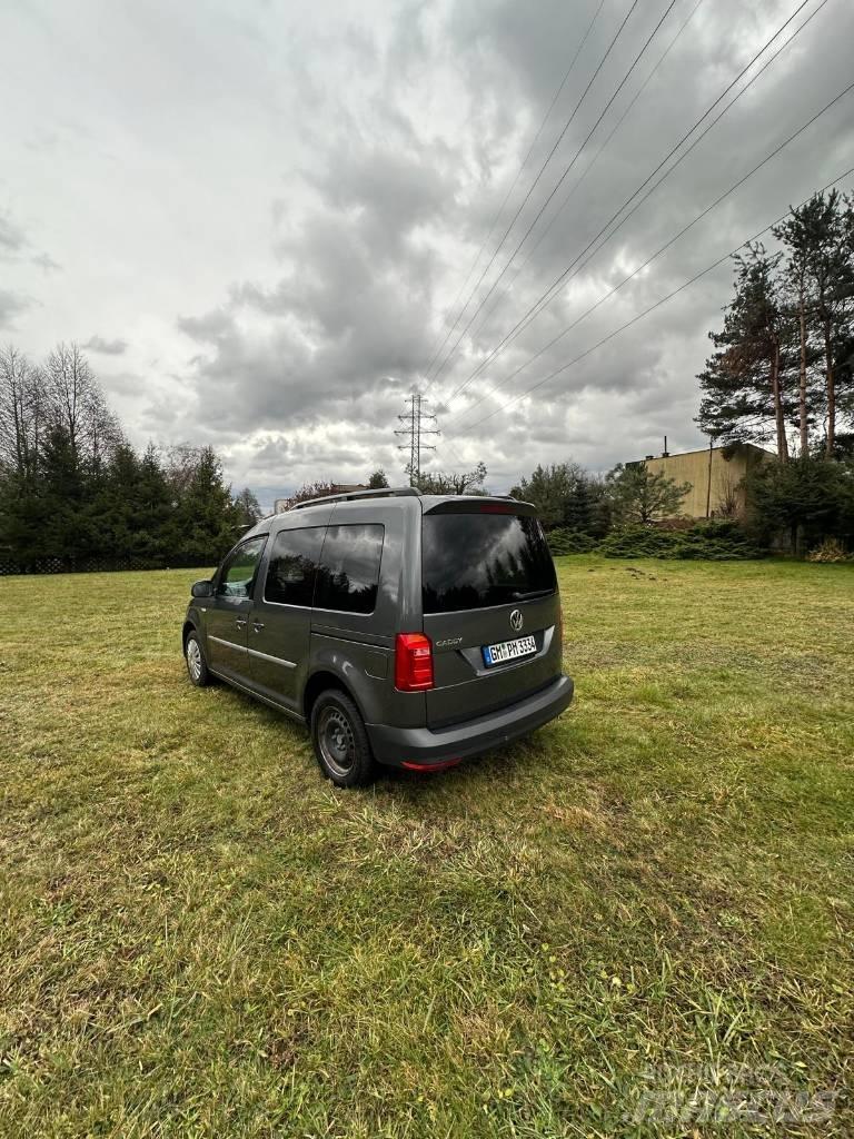 Volkswagen Caddy شاحنة مقفلة