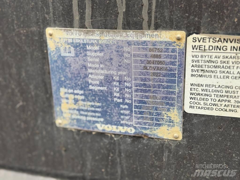 Volvo L 180 H لوادر بعجل