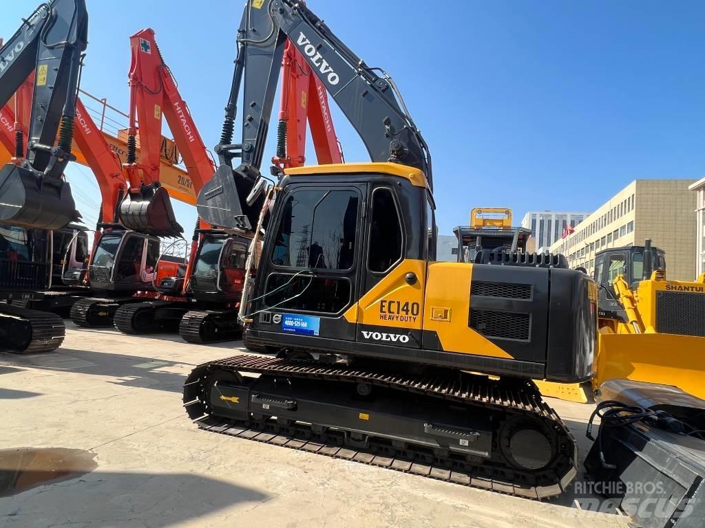Volvo EC 140 DL حفارات زحافة