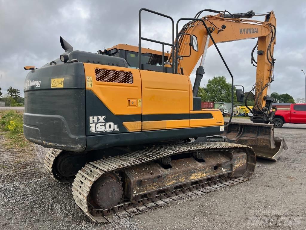 Hyundai HX 160 L حفارات زحافة