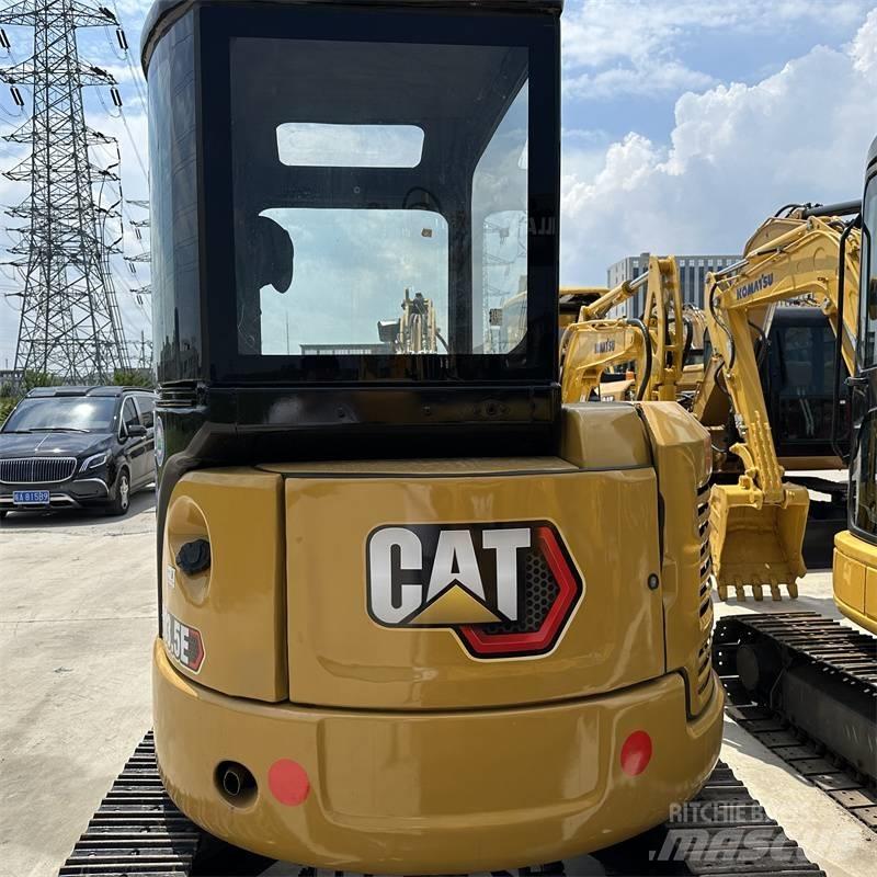 CAT 303.5 E حفارات صغيرة أقل من 7 طن (حفارات صغيرة)