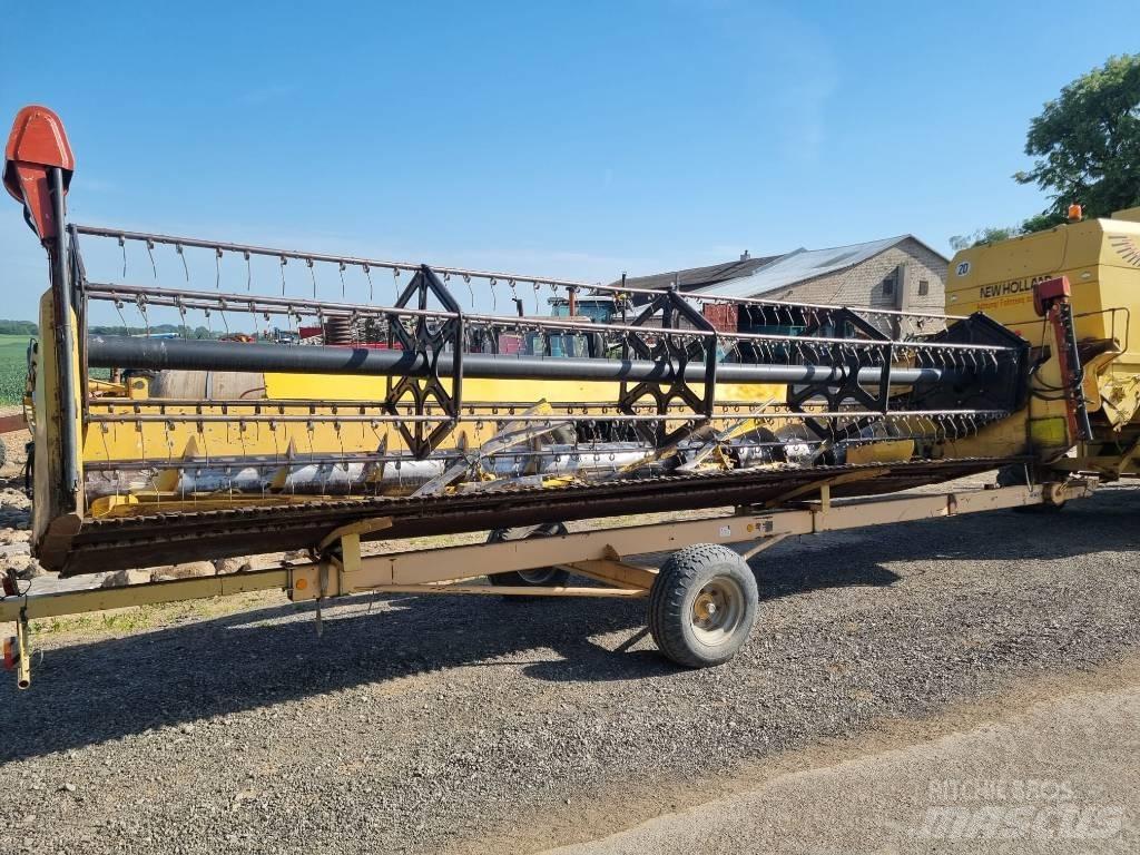 New Holland TX 68 حصادات