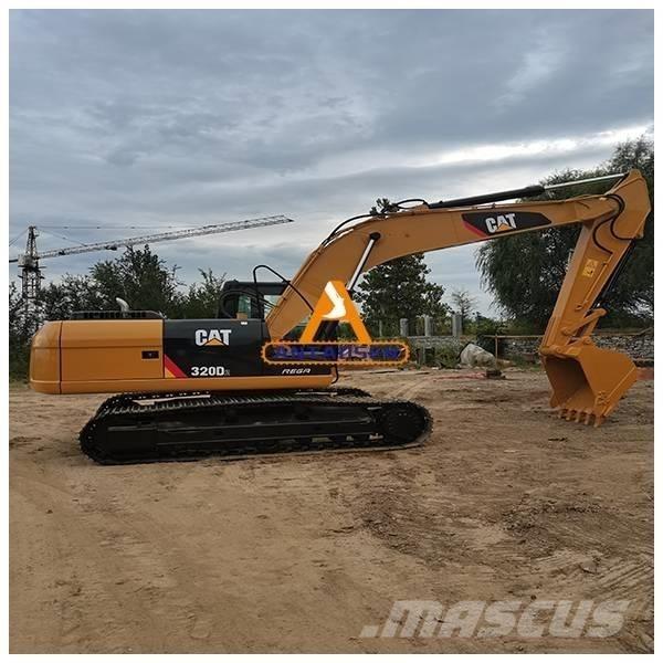 CAT 320 D حفارات زحافة