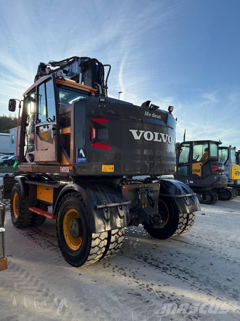 Volvo EWR 150 E حفارات بعجل