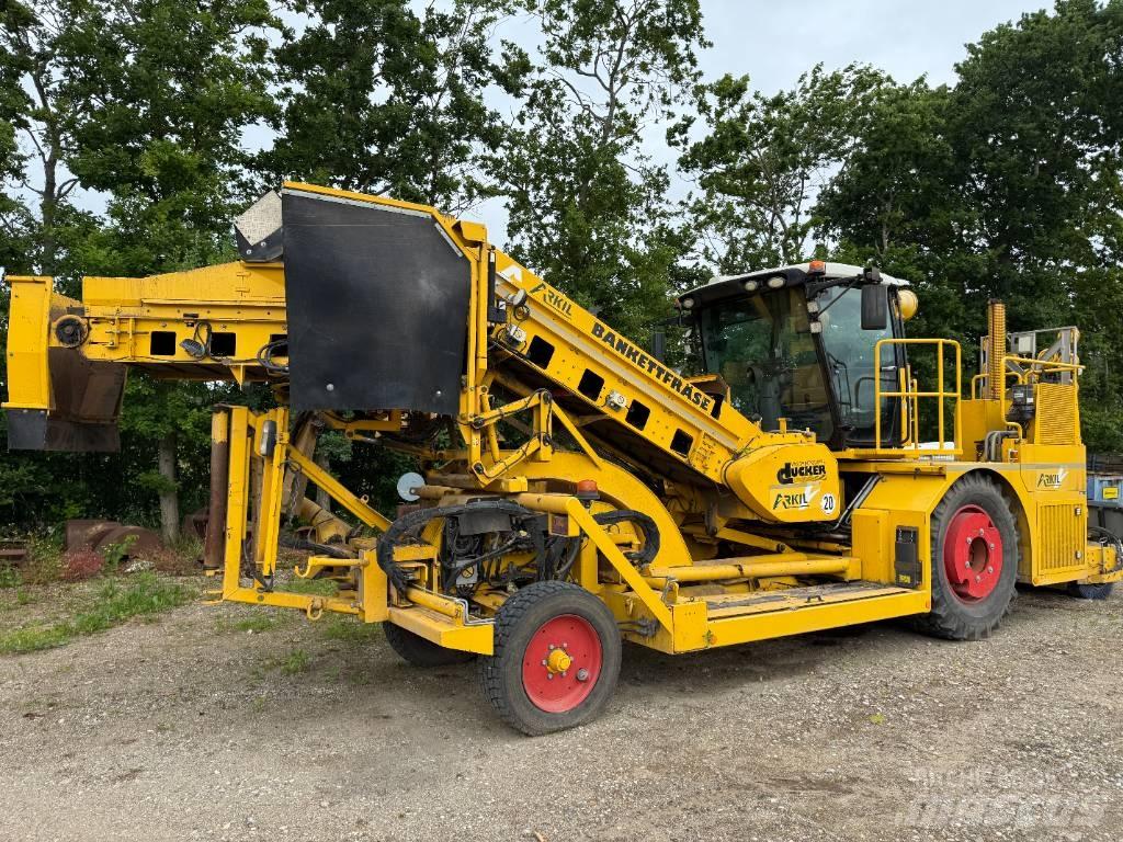 Dücker SBF 900 أخرى