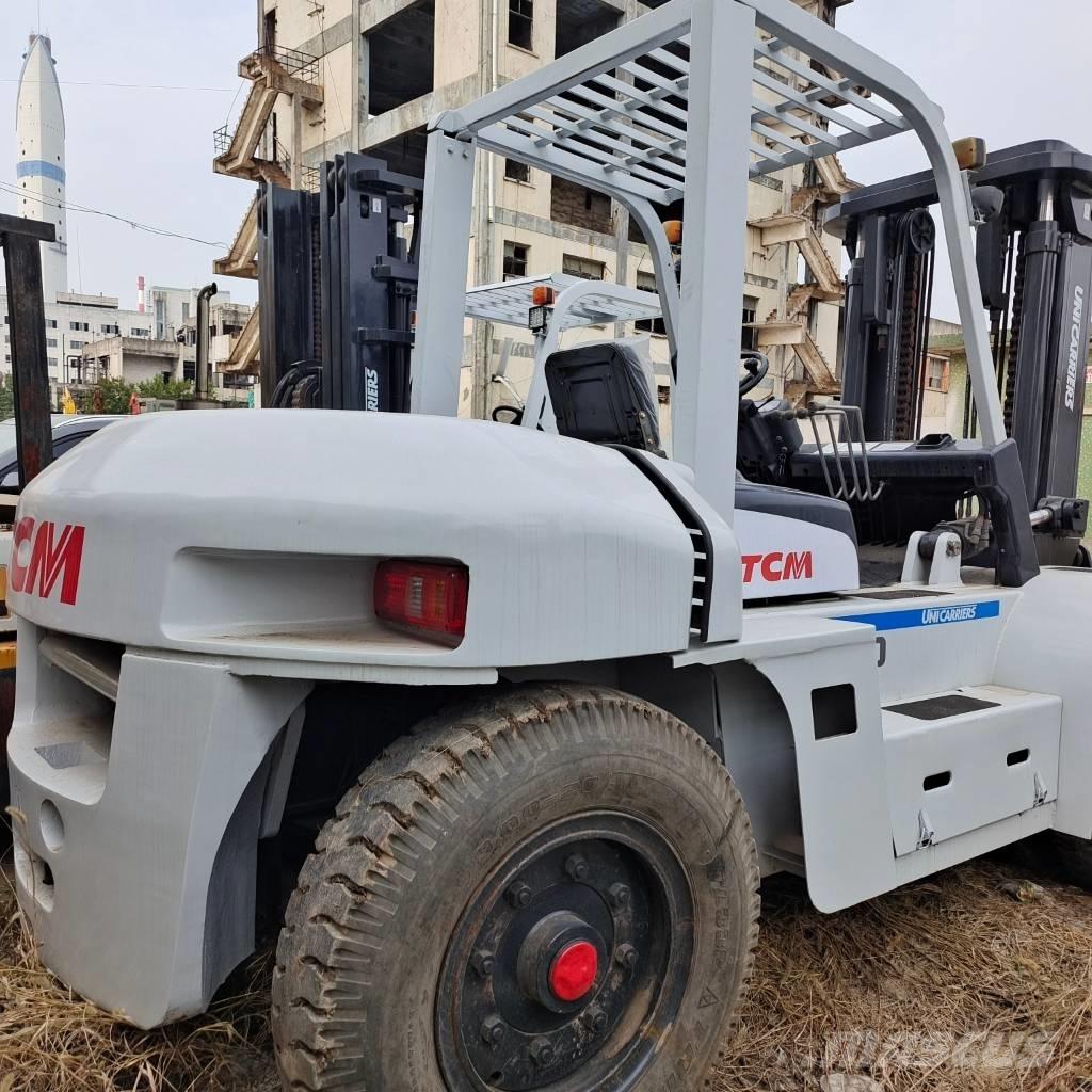 TCM FD 100 شاحنات الديزل