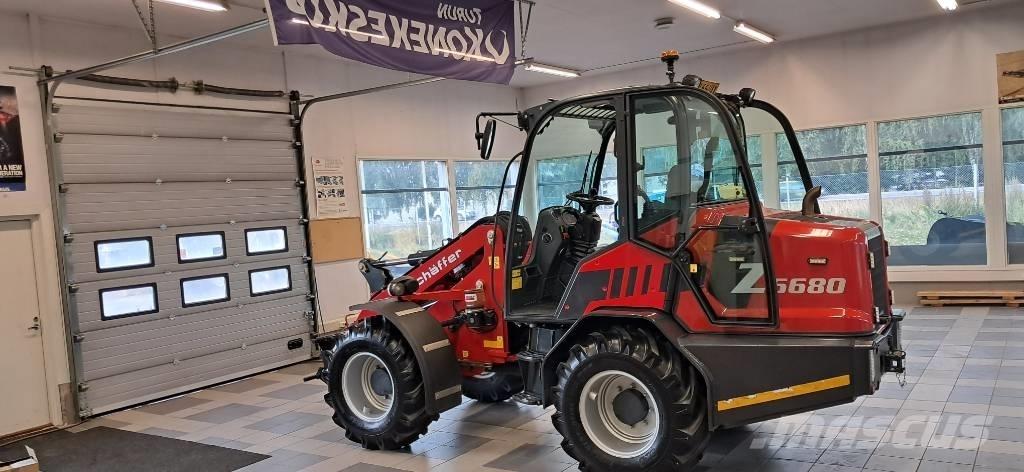 Schäffer 6680 Z لوادر صغيرة