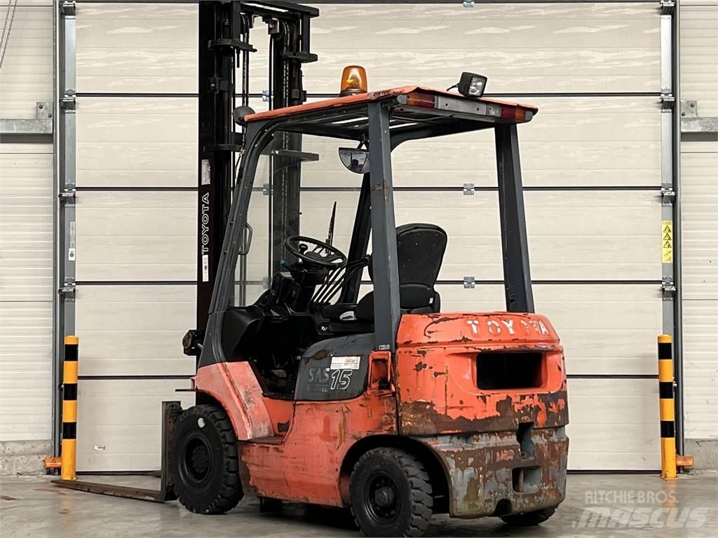 Toyota 02-7FDF15 شاحنات الديزل