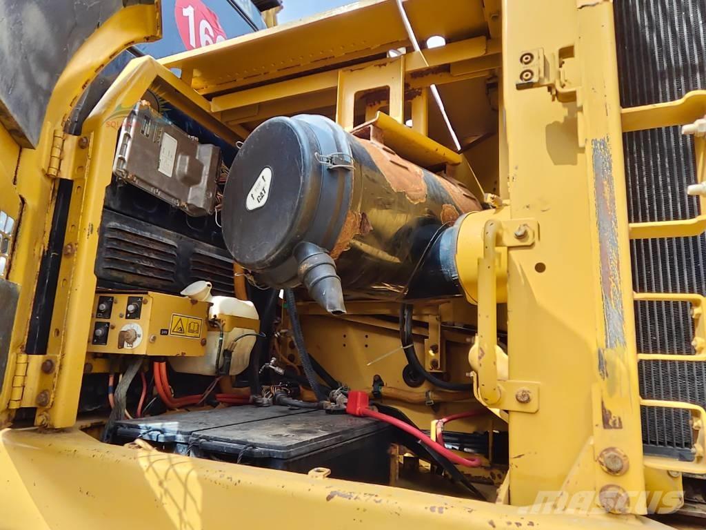 CAT 336 D2 حفارات زحافة