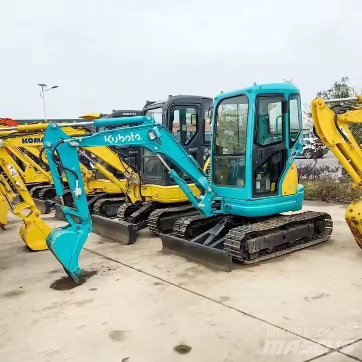 Kubota U30 حفارات زحافة