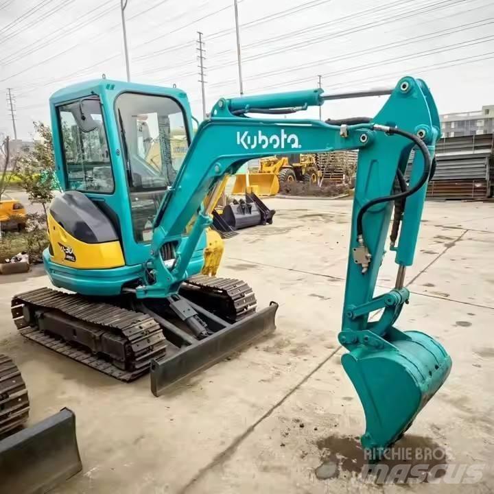 Kubota U30 حفارات زحافة