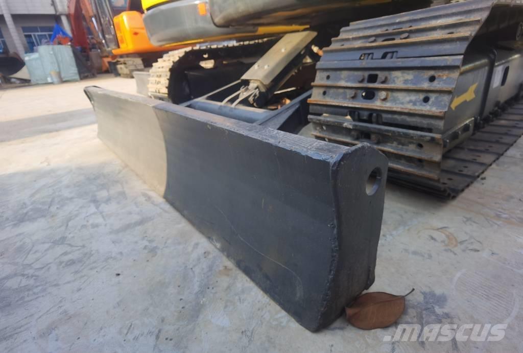 Komatsu PC 55 MR حفارات صغيرة أقل من 7 طن (حفارات صغيرة)