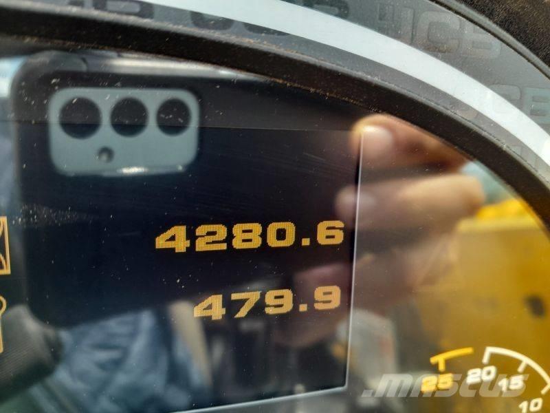 JCB 525-60 مناولات متداخلة