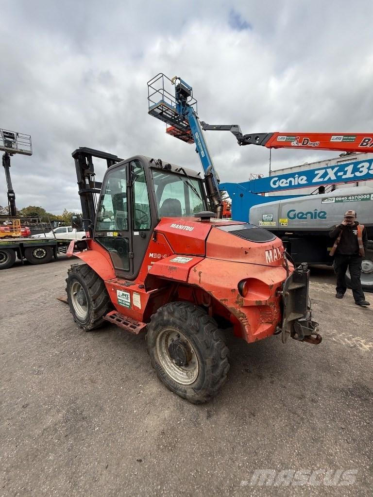 Manitou M30-4 ST3B مناولات متداخلة