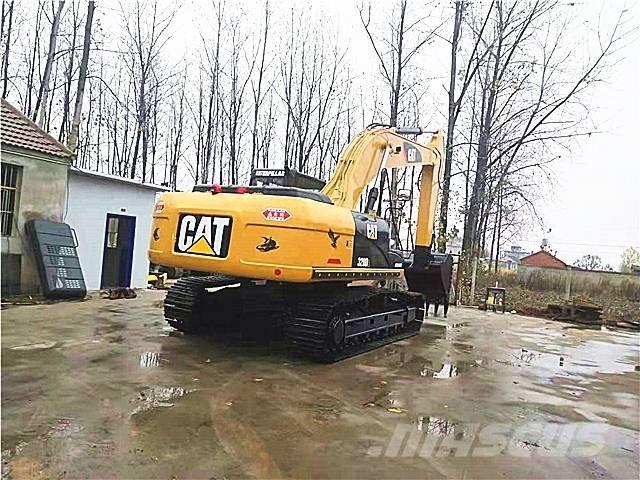 CAT 320D حفارات زحافة