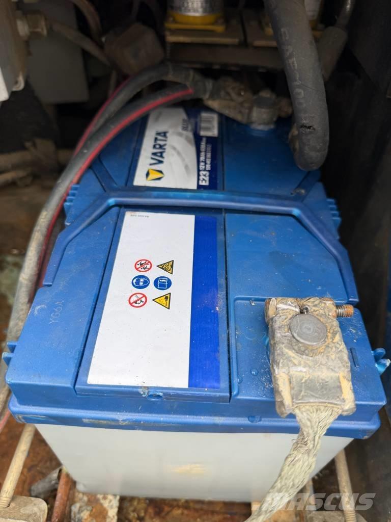 Aichi SR 12 B رافعات سلة تلسكوبية