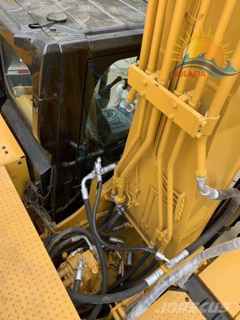 CAT 320 GC حفارات زحافة