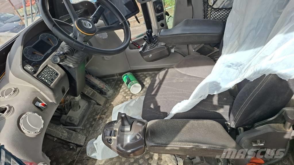 Volvo L 260 H لوادر بعجل