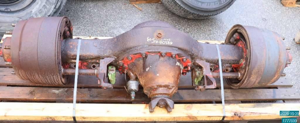 Scania P 82 M محور العجلة