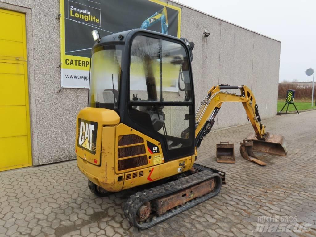 CAT 301.7 D حفارات صغيرة أقل من 7 طن (حفارات صغيرة)
