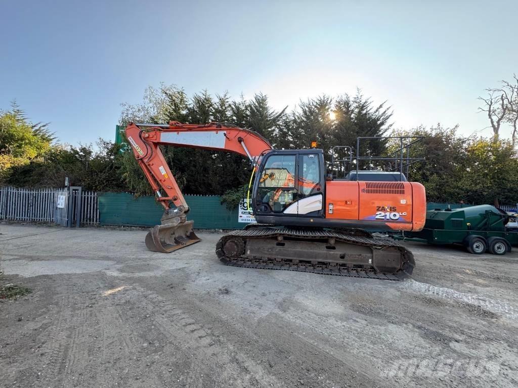 Hitachi ZX 210 LC-6 حفارات زحافة