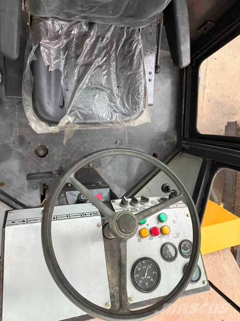 Dynapac CA 30 D مداحل أحادية الأسطوانة