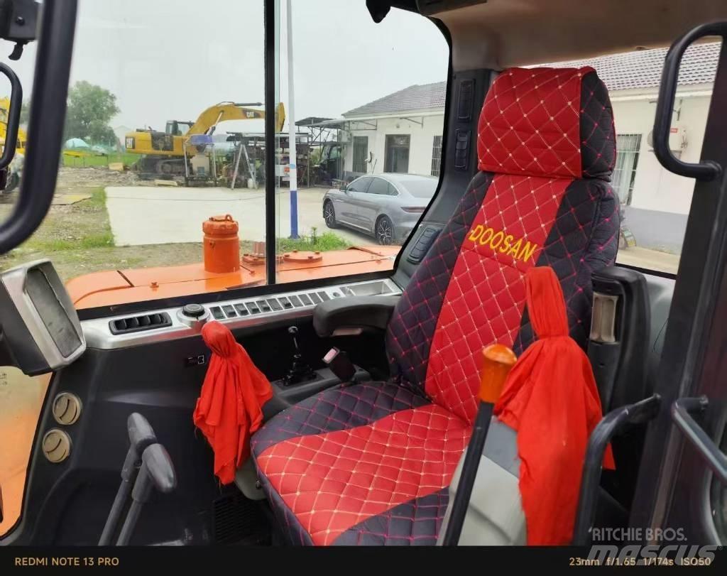 Doosan DX 60 حفارات صغيرة أقل من 7 طن (حفارات صغيرة)