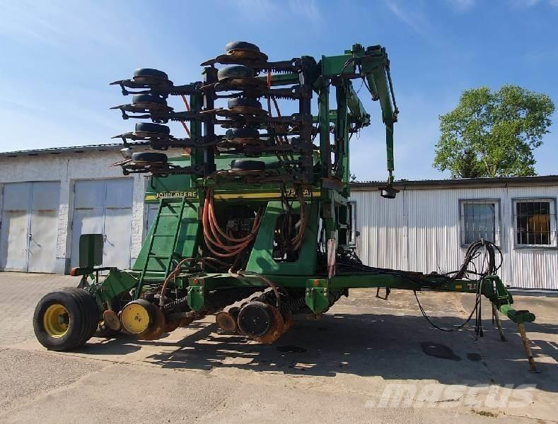 John Deere 750 A ماكينات زراعية أخرى